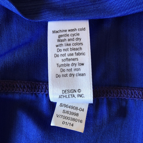 Athleta Half-Sleeve Top, size s - Picture 3 of 8